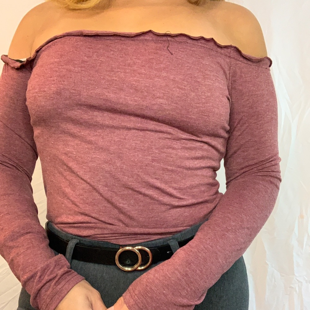 Marled Off Shoulder Lettuce Trim Top